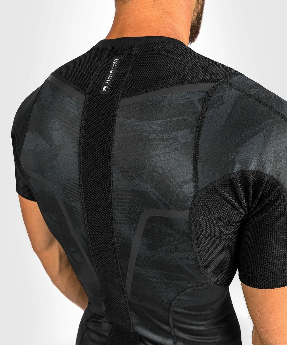 Venum Electron 3.0 Rashguard - Shortsleeves Black 7 Venum Electron 3.0 Rashguard - Shortsleeves Black - Image 5
