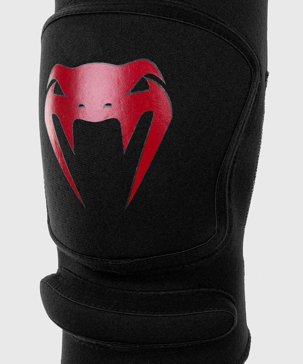 Venum Kontact Evo Knee Pads, Black/Red 4 Venum Kontact Evo Knee Pads, Black/Red - Image 2