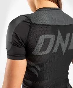 Venum ONE FC Impact Rashguard Short Sleeves Women - Black-Black -Training gear shop 0ece4a5327591f7a5e6e754f95307b0e5462ddf2 RASH SS ONEFC BLACK BLACK 06