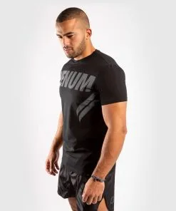 Venum One FC Impact T-shirt - Black-Black 10 Venum One FC Impact T-shirt - Black-Black -Training gear shop 115504f571e801191dcc9889717fb5c1a3143b93 TS ONEFC IMPACT BLACK BLACK 02