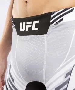 UFC Venum Pro Line Men's Vale Tudo Shorts - White -Training gear shop 1216adf8bf2df86efa8cc24ebd8d4900abd34a12 VNMUFC 00073 002 06