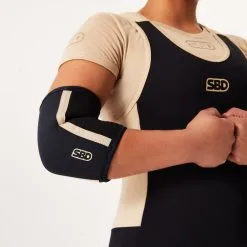 SBD Elbow Sleeve 7mm (2pcs) Defy Range (22) 12 SBD Elbow Sleeve 7mm (2pcs) Defy Range (22) -Training gear shop 2022 05 12 SBD DEFY ECOM JENNY3609