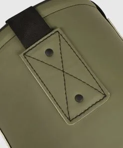 Venum Origins Punching Bag - Khaki/Black 7 Venum Origins Punching Bag - Khaki/Black -Training gear shop 332c68f149eba7f2a150ac651c802ee44dd0102b 5J5A9457