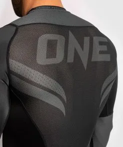 Venum One FC Impact Rashguard - Long Sleeves - Black-Black -Training gear shop 33a5a17e4882aa010697f7aa5a19e2ec651d394f RASH LS ONEFC IMPACT BLACK BLACK 07