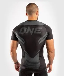 Venum One FC Impact Rashguard - Short Sleeves - Black-Black -Training gear shop 3464d6ce960041409355b8170ce27c289da13f4c RASH SS ONEFC IMPACT BLACK BLACK 04
