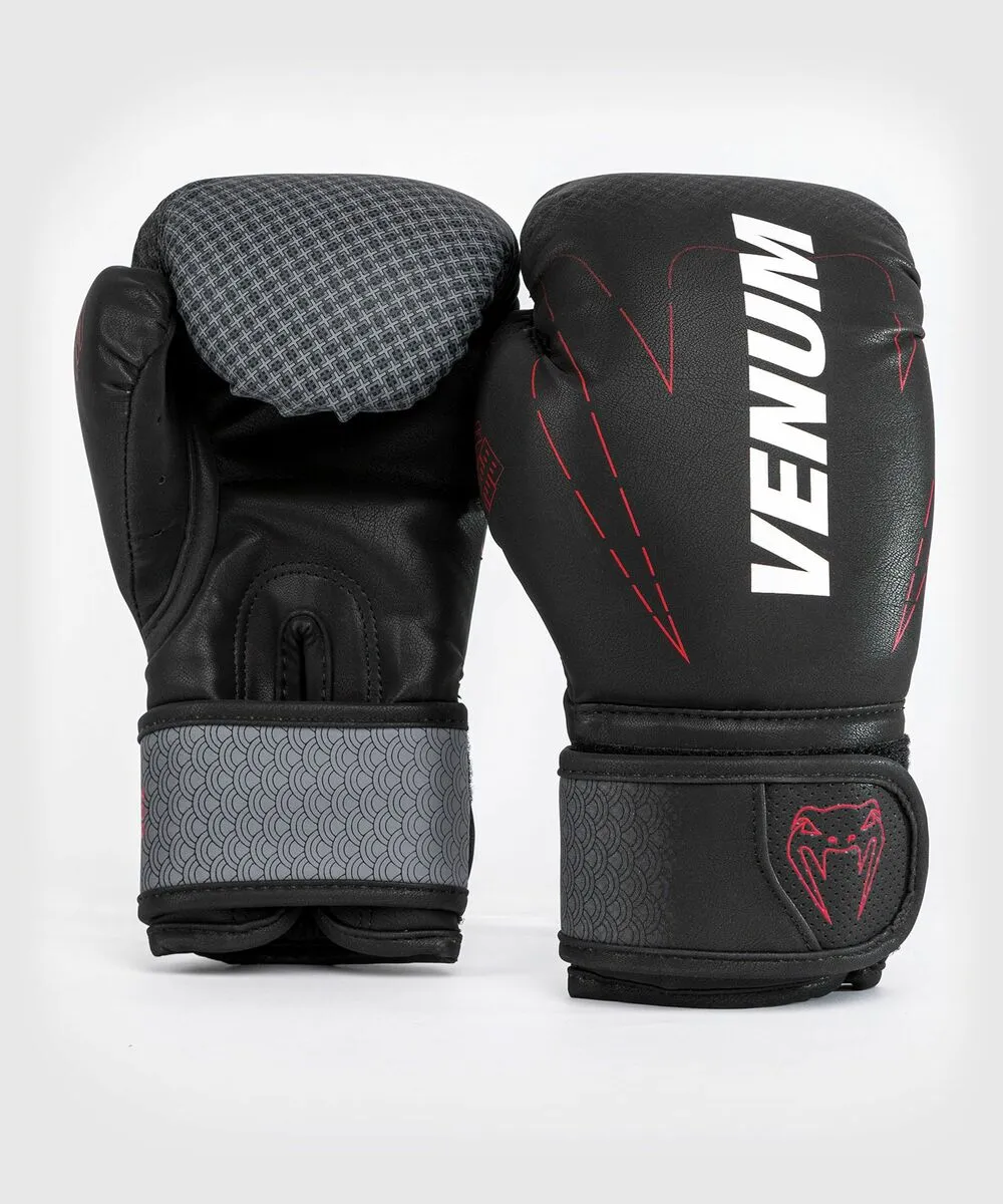 Venum Okinawa 3.0 Kids Boxing Gloves 6 Venum Okinawa 3.0 Kids Boxing Gloves - Image 4