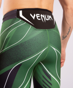 UFC Venum Pro Line Men's Vale Tudo Shorts - Green -Training gear shop 533cc21384f8ba0a5a84644090965c60fa5f46bc 21