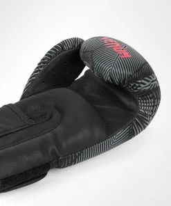Venum Phantom Boxing Gloves - Black/Red -Training gear shop 5583c0a9f4dbb85a6e2863a196b45c6f3cba2c8a BG PHANTOM BLACK RED 07