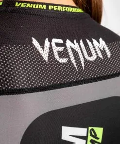 Venum Training Camp 3.0 Women's Rashguard Long Sleeves -Training gear shop 5c4cfbc8c881c62af0404d355e0700ba1893a247 RASH LS VTC3 BLACK NEOYELLOW 07B