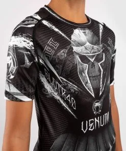Venum GLDTR 4.0 (Gladiator) Rashguard For Kids 14 Venum GLDTR 4.0 (Gladiator) Rashguard For Kids -Training gear shop 5cdfe96067a4ce0ff03c11f33c2f687549b1243b RASH SS GLADIATOR BLACK WHITE 07