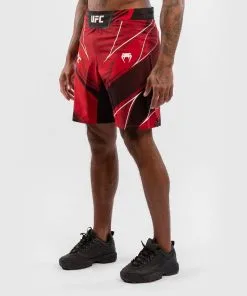 UFC Venum Authentic Fight Night Men's Shorts - Long Fit - Red -Training gear shop 65f1e003ea2e6a5b3765a4881e0f85c2216bf5ab VNMUFC 00002 003 02