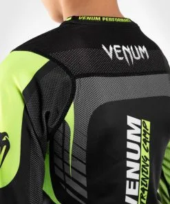 Venum Training Camp 3.0 Kids Rashguard 15 Venum Training Camp 3.0 Kids Rashguard -Training gear shop 6739025f032d11263bffe7c972e70e5e3889ba59 RASH SS VTC3 BLACK NEOYELLOW 06 1