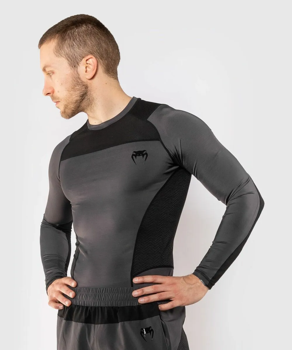 Venum GFit Rashguard - Long Sleeves Grey/black 3 Venum GFit Rashguard - Long Sleeves Grey/black