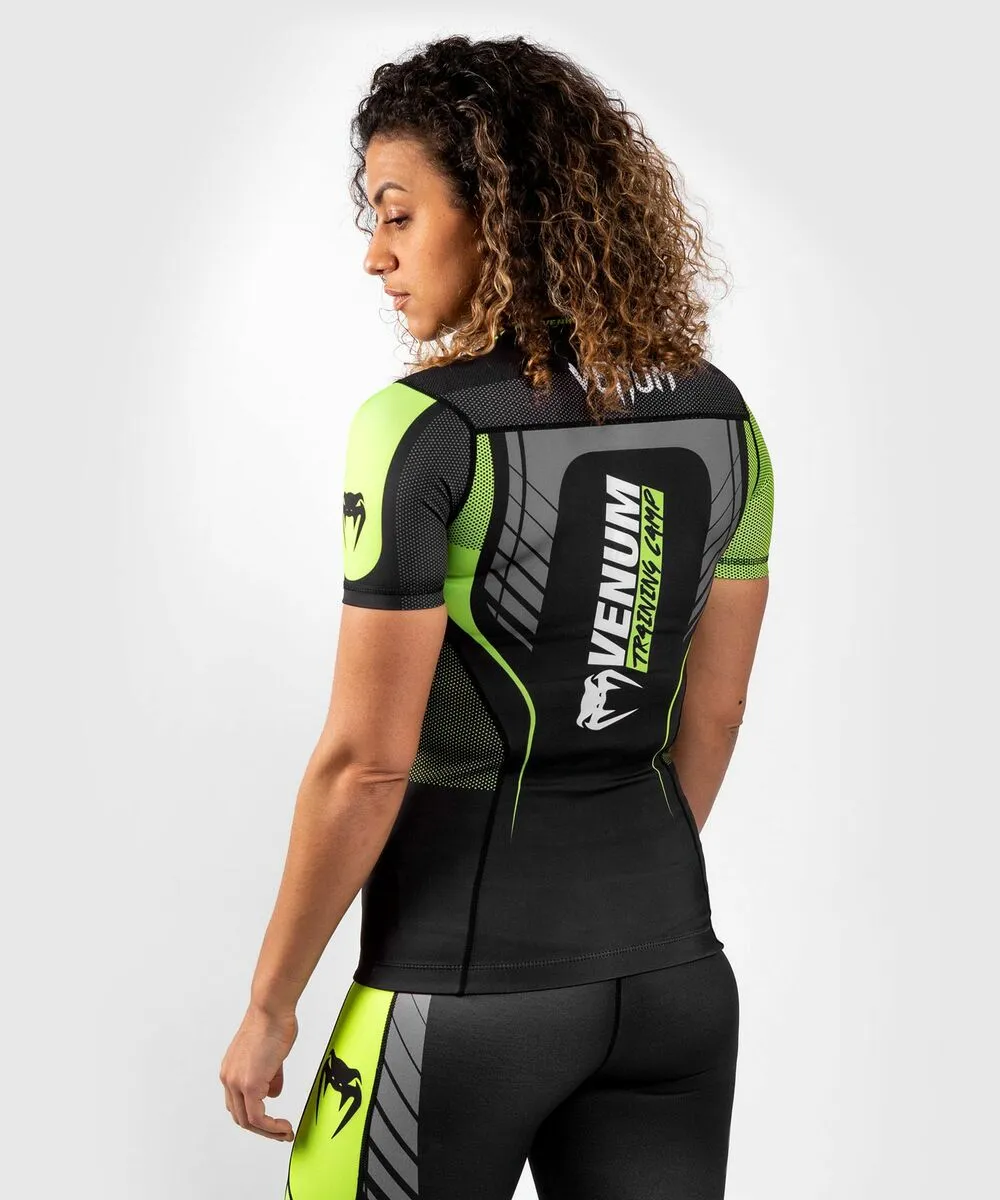 Venum Training Camp 3.0 Women's Rashguard Short Sleeves 5 Venum Training Camp 3.0 Women's Rashguard Short Sleeves - Image 3