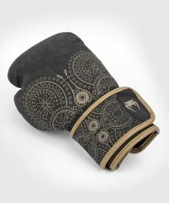 Venum Santa Muerte Dark Side Boxing Gloves (23) - Black/Brown 11 Venum Santa Muerte Dark Side Boxing Gloves (23) - Black/Brown -Training gear shop 8042818bc80475942f2513ff19e6149932cb6e7d BG SANTAMUERTE BLACK BROWN 06