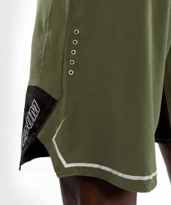 Venum Light 4.0 Fightshort - Khaki-Silver 17 Venum Light 4.0 Fightshort - Khaki-Silver -Training gear shop 8232394f00ee16ffd95148f49491f4a4ed7d8910 FS LIGHTS4.0 KHAKI SILVER 10