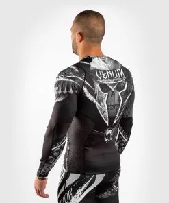 Venum GLDTR 4.0 (Gladiator) Rashguard - Long Sleeves -Training gear shop 847f5979fb497a0b533046485b548085ae89f961 RASH LS GLADIATOR 4.0 BLACK WHITE 03