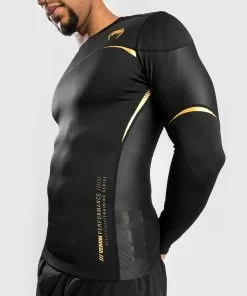 Venum Tempest 2.0 Rashguard Long Sleeves 13 Venum Tempest 2.0 Rashguard Long Sleeves -Training gear shop RASHGUARDS LS TEMPEST2.0 BLACK GOLD 10