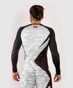 Venum Contender 5.0 LS Rashguard 16 Venum Contender 5.0 LS Rashguard -Training gear shop RASH LS CONTENDER 5.0 WHITE CAMO SD 042028129