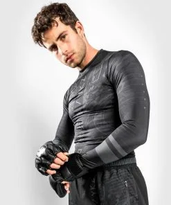 Venum YKZ21 Rashguard Long Sleeves Black-Black