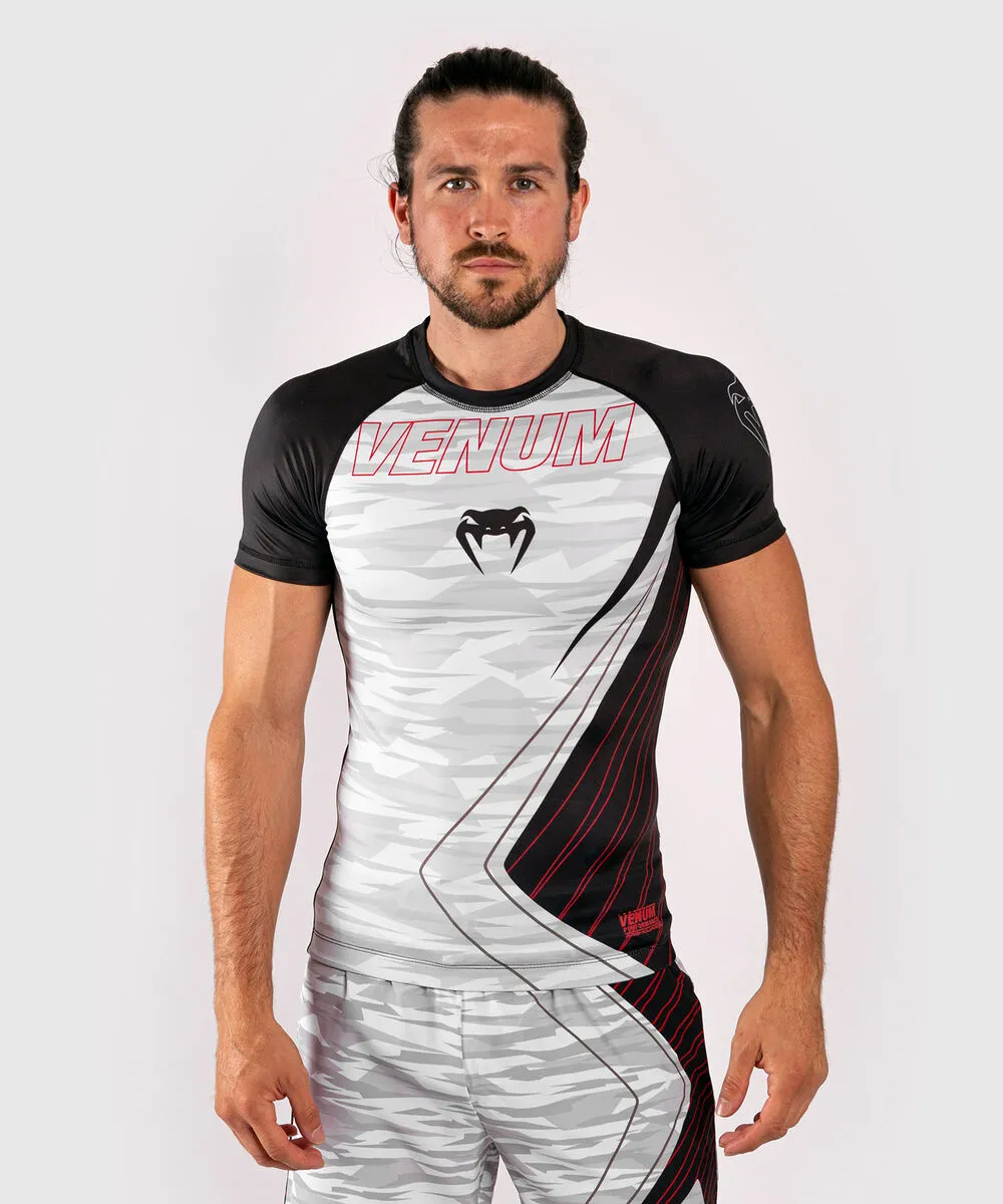 Venum Contender 5.0 SS Rashguard 5 Venum Contender 5.0 SS Rashguard - Image 3
