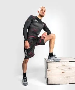 UFC Venum Authentic Fight Week 2.0 Men's Long Sleeve Rashguard - Black-Red -Training gear shop RS FIGHTWEEKS 2.0 BLACK 01