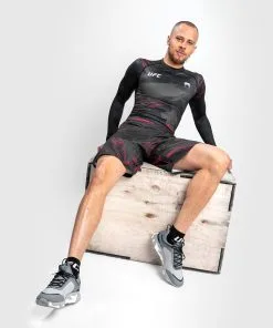 UFC Venum Authentic Fight Week 2.0 Men's Long Sleeve Rashguard - Black-Red -Training gear shop RS FIGHTWEEKS 2.0 BLACK 02