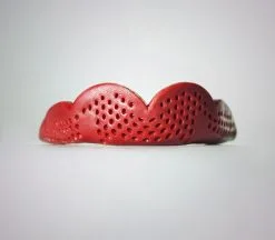 SISU Guard Sisu Max 2.4 Mouth Guard -Training gear shop Sisu20Max202.420mouthguard20hammassuoja20Red20Punainen