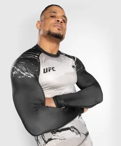 UFC Venum Authentic Fight Week 2.0 Men's Long Sleeve Rashguard - Sand-Black