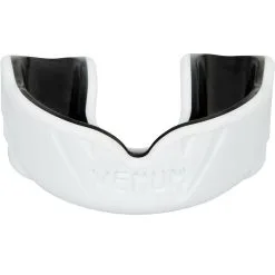 Venum Challenger Mouthguard 19 Venum Challenger Mouthguard -Training gear shop Valkoinen55