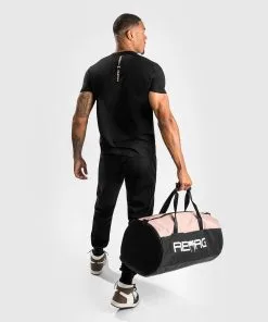 Venum Reorg T-shirt (Big Logo) - Black -Training gear shop a9dd552cd992657b1e916b906cfb41df4ce43d62 TS REORG BLACK 16