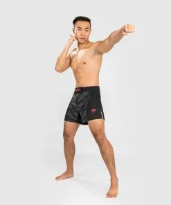 Venum Phantom Fightshorts - Black/Red 16 Venum Phantom Fightshorts - Black/Red -Training gear shop ad8722e360814caf9f088c74d8261381e1a886ef FIGHT SHORT PHANTOM 08
