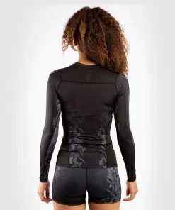 UFC Venum Authentic Fight Week Women's Performance Long Sleeve Rashguard - Black 12 UFC Venum Authentic Fight Week Women's Performance Long Sleeve Rashguard - Black -Training gear shop b26abdf4e1fabc5269fe350dd9827961af39f4c8 VNMUFC 00026 001 05B