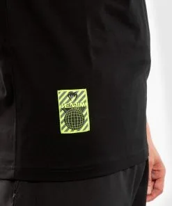 Venum Stripes T-shirt -Training gear shop bd52a5d32277bad0c28b2042885710bc4234676c TS STRIPPES BLACK 06