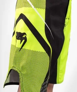 Venum Training Camp 3.0 Kids Fightshorts -Training gear shop c1ffb491c31f67435c232928f856a768c0eca86a FS VTC3 BLACK NEOYELLOW 07