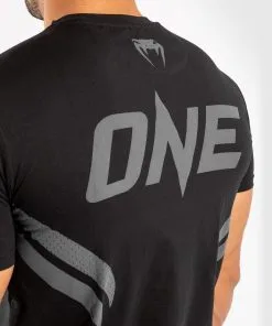 Venum One FC Impact T-shirt - Black-Black 14 Venum One FC Impact T-shirt - Black-Black -Training gear shop c4c82ff019d15527ea69348dc625439a724d6d65 TS ONEFC IMPACT BLACK BLACK 06