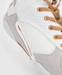 Venum Elite Boxing Shoes (23), White-Gold -Training gear shop c9b75ac0aeb9994e9e52da5a3cd54bddea8293d3 BOXING SHOES ELITE WHITE GOLD 05