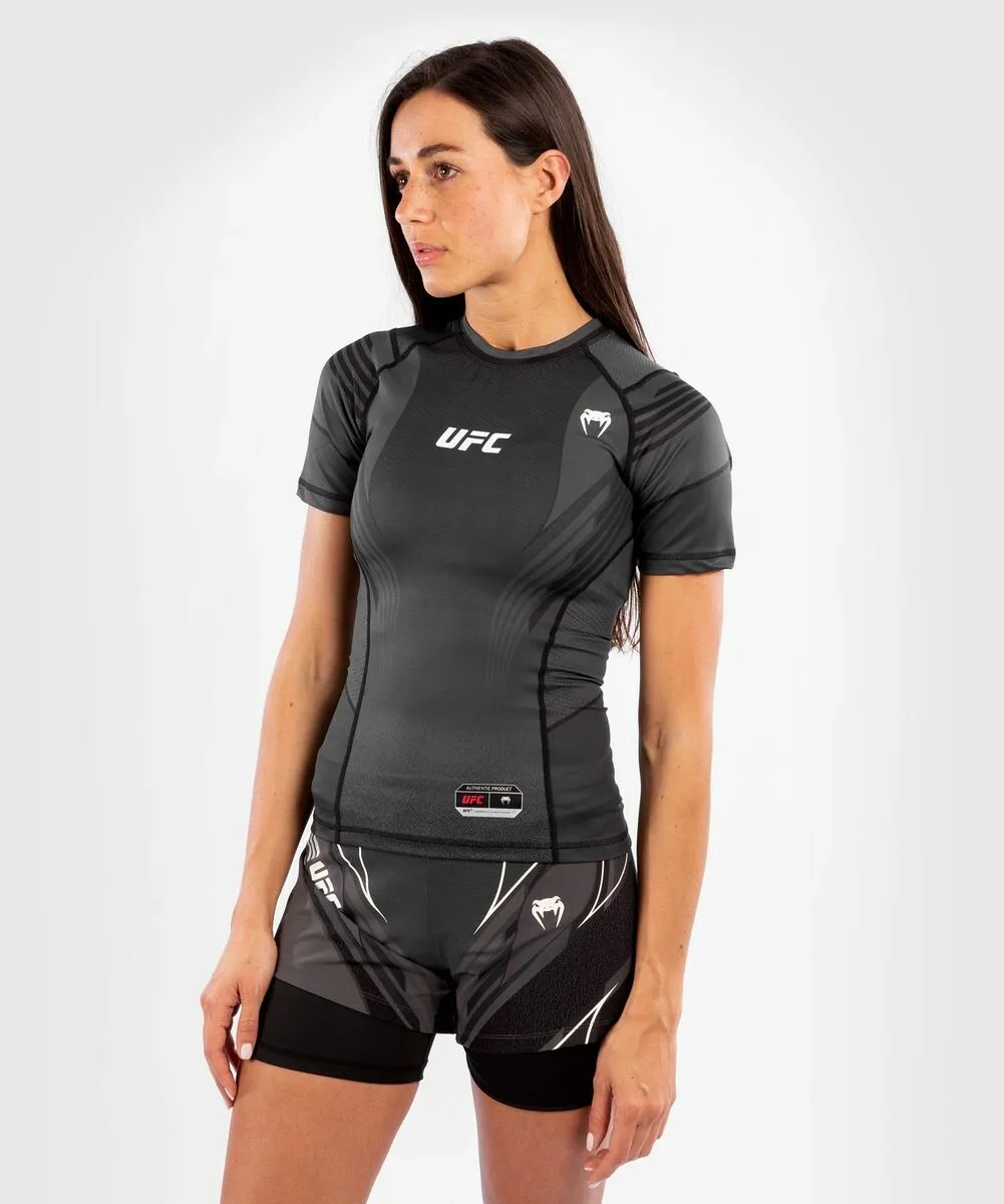 UFC Venum Authentic Fight Night Women's Rashguard - Black 4 UFC Venum Authentic Fight Night Women's Rashguard - Black - Image 2