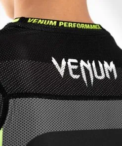 Venum Training Camp 3.0 Kids Rashguard 16 Venum Training Camp 3.0 Kids Rashguard -Training gear shop e30fb597846668252b69778d70b9f8b4fc4df538 RASH SS VTC3 BLACK NEOYELLOW 07 1