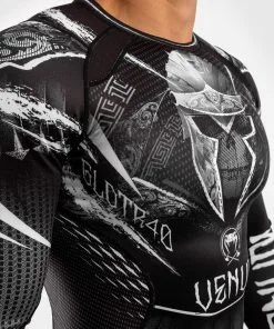 Venum GLDTR 4.0 (Gladiator) Rashguard - Long Sleeves -Training gear shop e64defc1f2369d9e67e00cce80ad5f66beb2a07d RASH LS GLADIATOR 4.0 BLACK WHITE 05