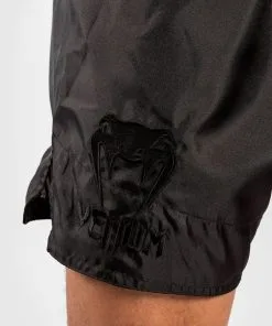 Venum Logos Muay Thai Shorts - Black-Black 16 Venum Logos Muay Thai Shorts - Black-Black -Training gear shop f433a1b7c0368d26e95213b73edec30c2ca2c544 SHORT MUAYTHAI LOGOS BLACK BLACK 05