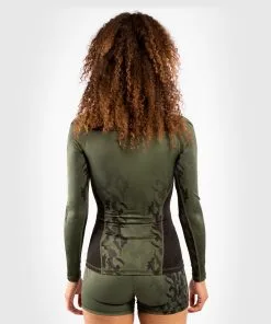 UFC Venum Authentic Fight Week Women's Performance Long Sleeve Rashguard - Khaki -Training gear shop f73b3f5b2b0012d0dc41899573f40fff2eab2ab1 VNMUFC 00026 015 04B