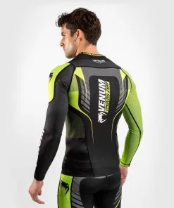 Venum Training Camp 3.0 Rashguard Long Sleeves -Training gear shop fa4d530b02530672e3c872e13ce29b672ce47860 RASH LS VTC3.0 BLACK NEOYELLOW 03