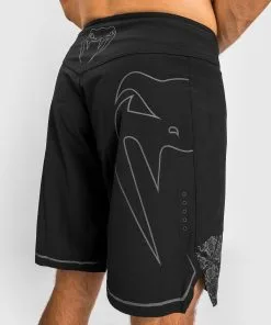 Venum Reflective Light 4.0 Fightshorts - Black/Black -Training gear shop fs light4.0 black black 12