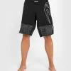 Venum Light 4.0 Fightshorts - Black/White 2 Venum Light 4.0 Fightshorts - Black/White -Training gear shop fs light4.0 black white 07b